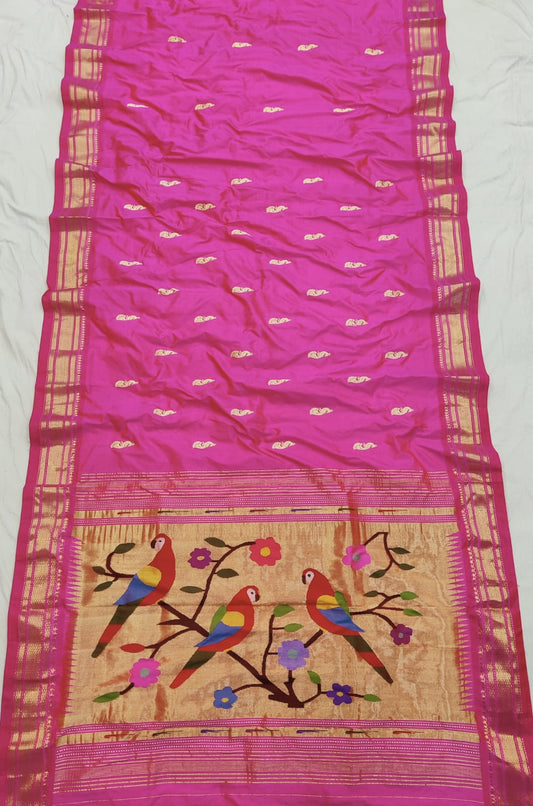 Pihu | Pure Silk Handloom Paithani
