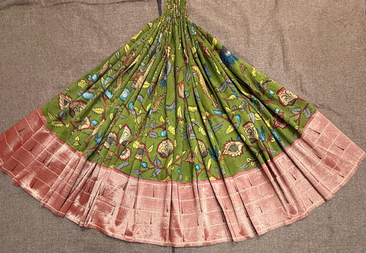 Vaani | kalamkari skirt on teen muniya paithani