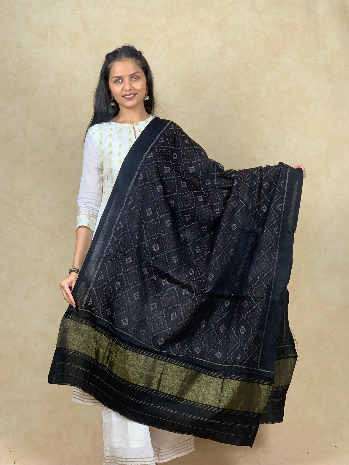 Kamala | patola shawl