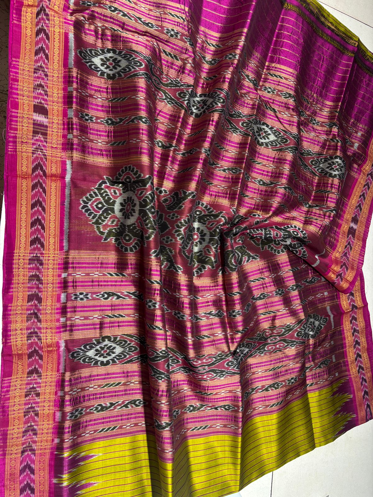Sandesh | Khandua ikat saree