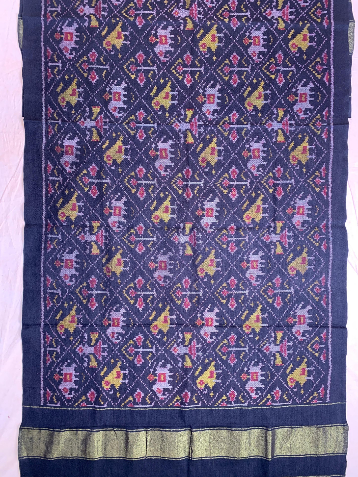 Leesha | patola shawl