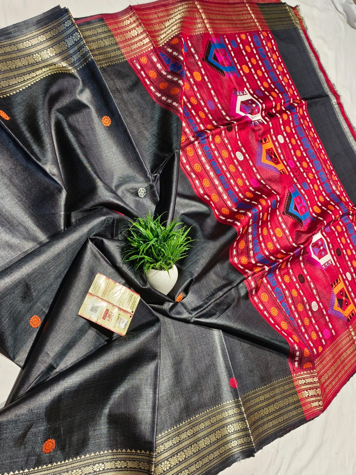 Dipika | Tussar Dolabedi Saree