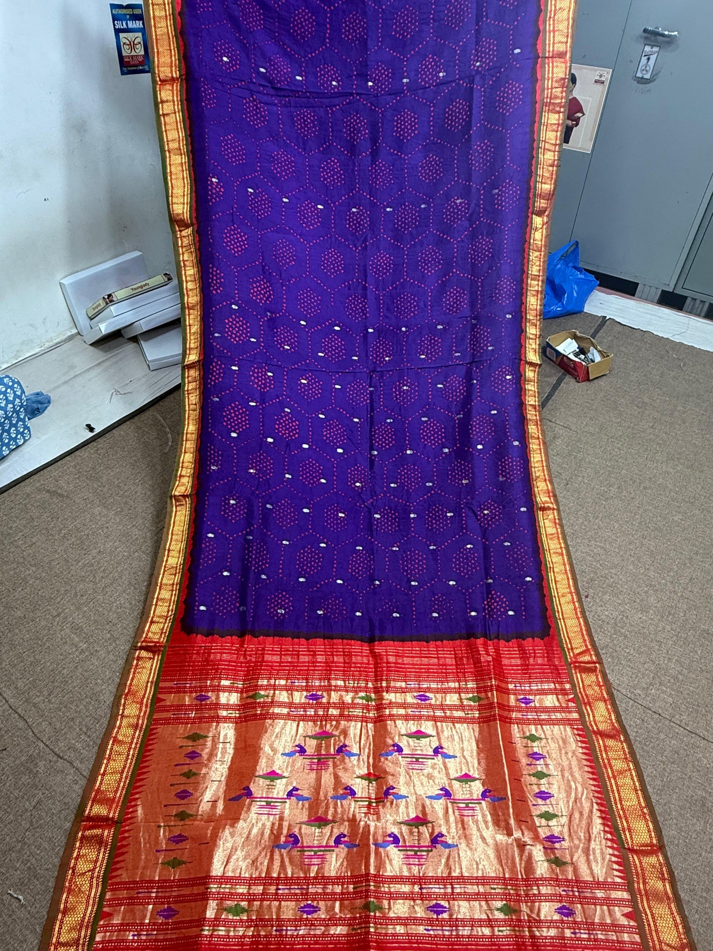 Priya |  bandhni paithani