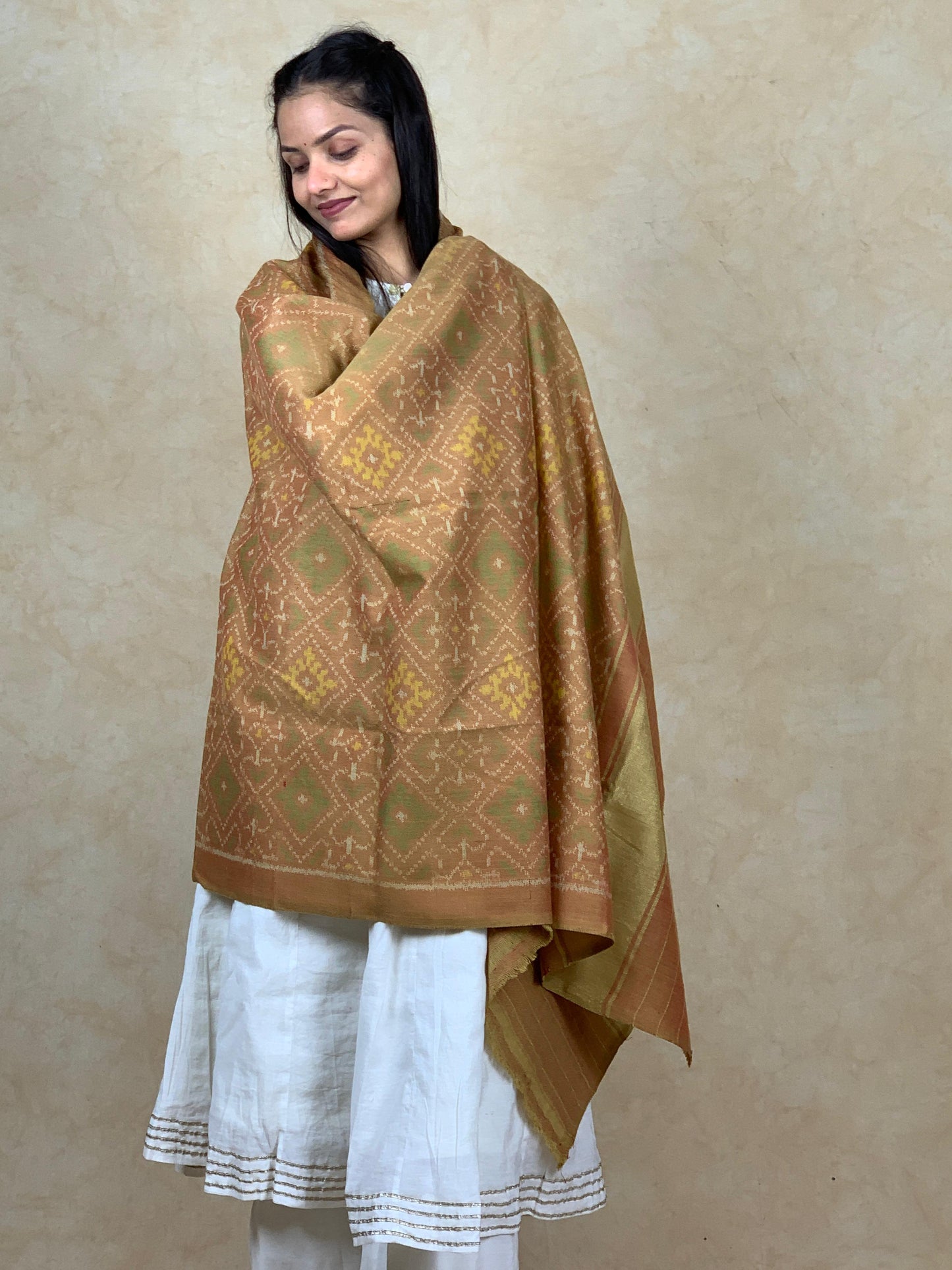 Leenata | patola shawl