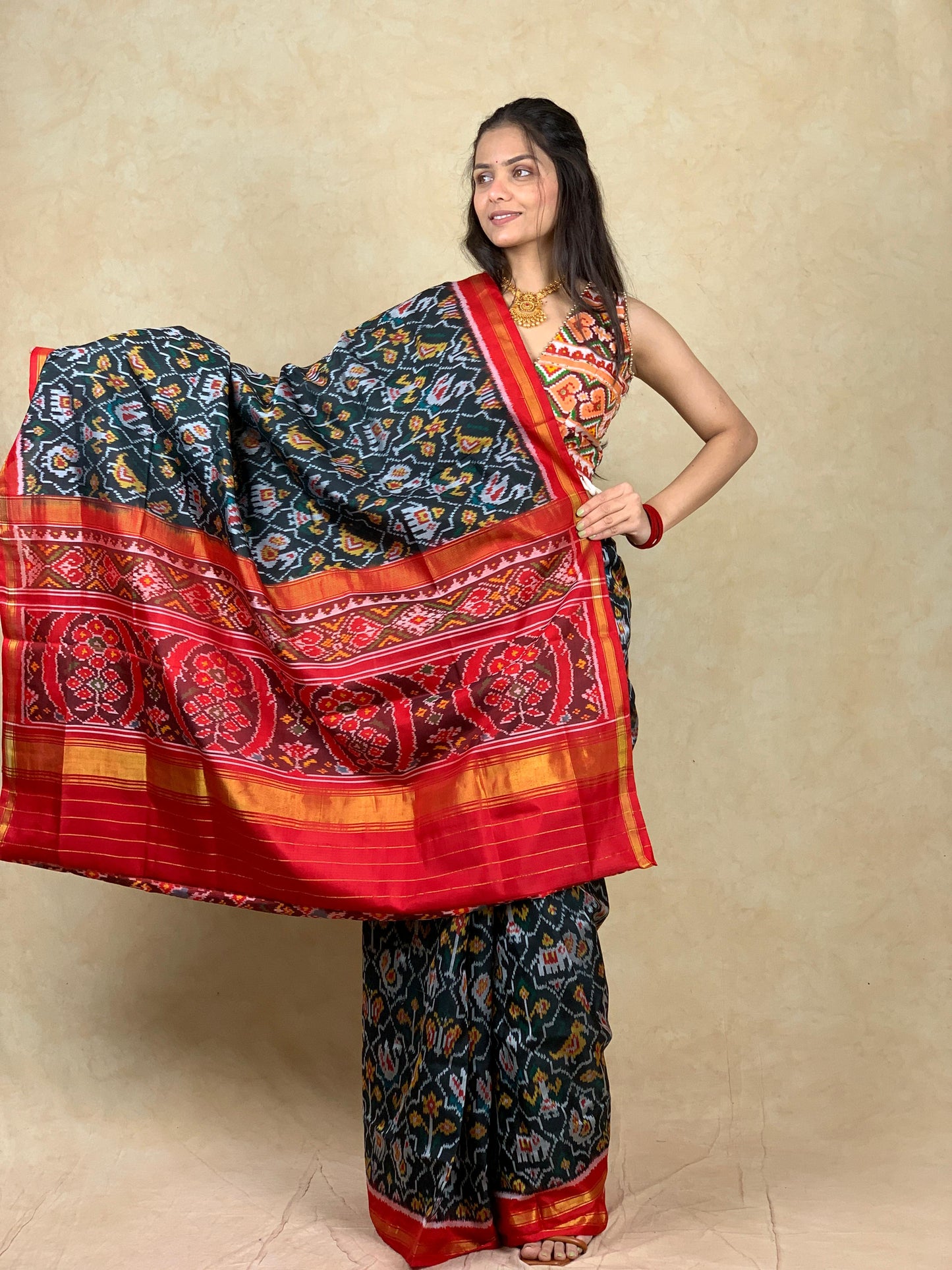 Kinjal | Single Ikat Patola saree
