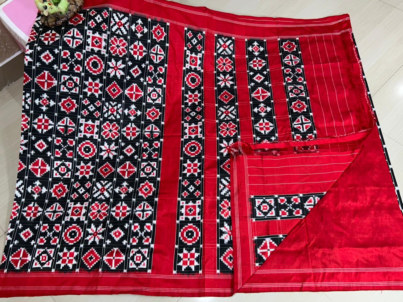 Chaturved | Pure silk Telia Rumal Sarees