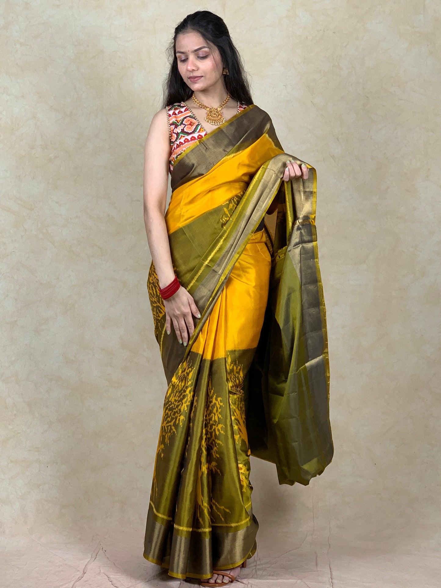 Alia | Single Ikat Patola saree