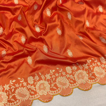 Naringi / katan silk banarasi with scallop borders