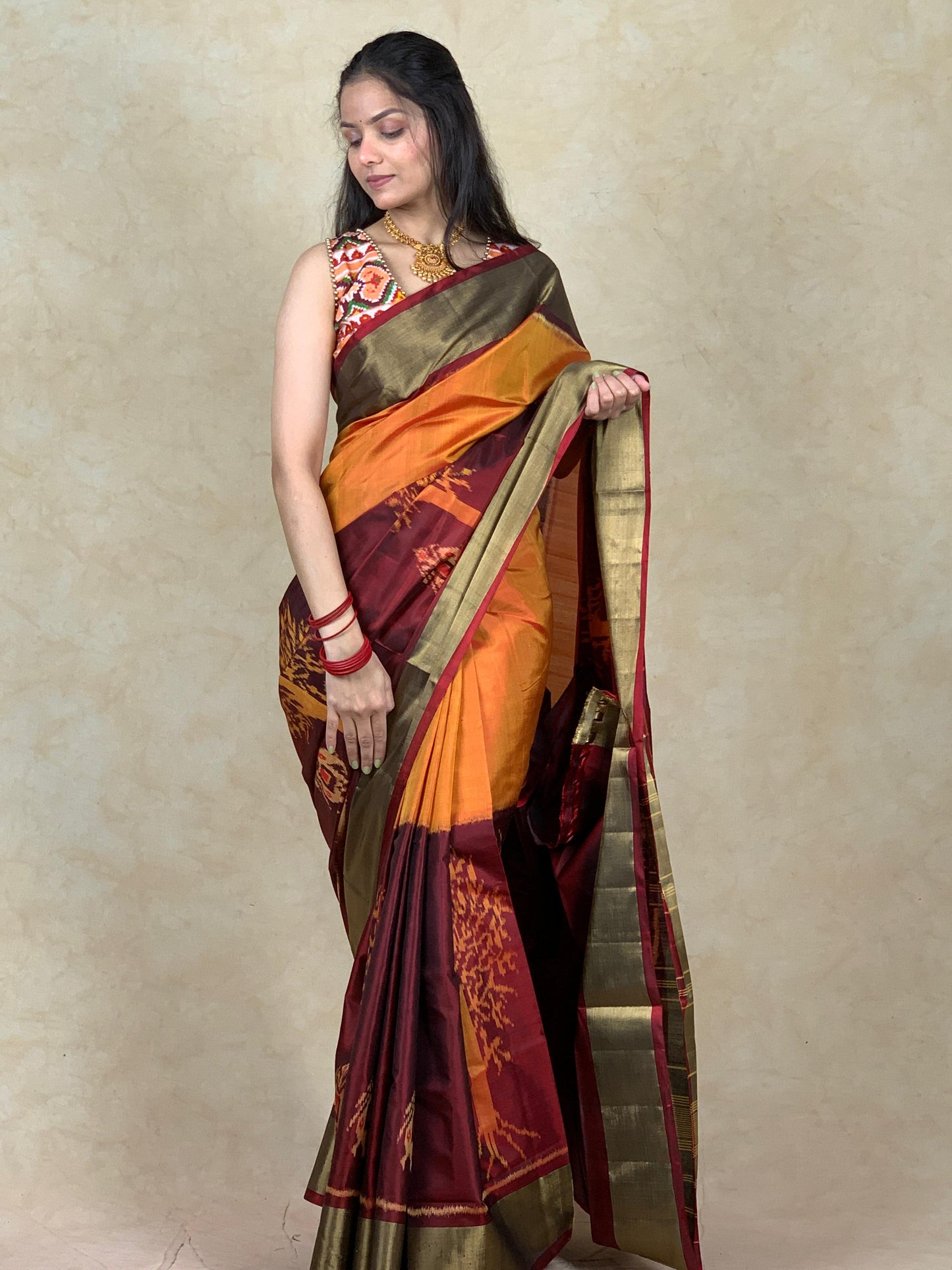 Ishia | Single Ikat Patola saree
