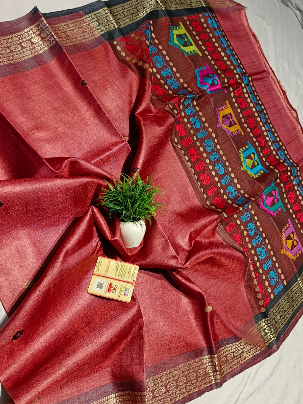 Minish | Tussar Dolabedi Saree