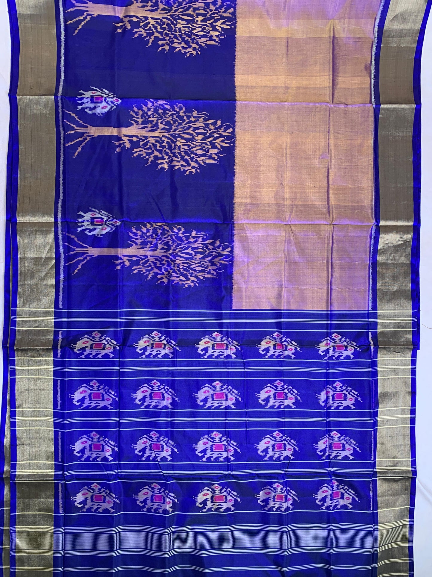 Purvi | Single Ikat Patola saree
