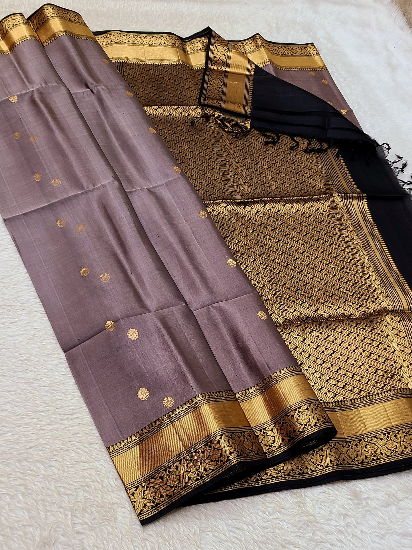 Yashasvi | Pure Silk Kanjeevaram Saree