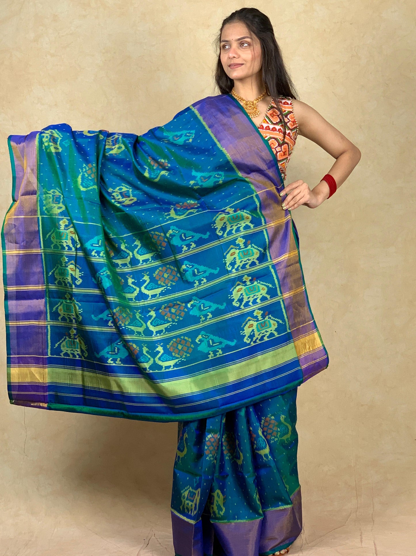 Foram | Single Ikat Patola saree