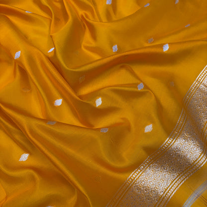 Bibhas | handloom Banarasi saree