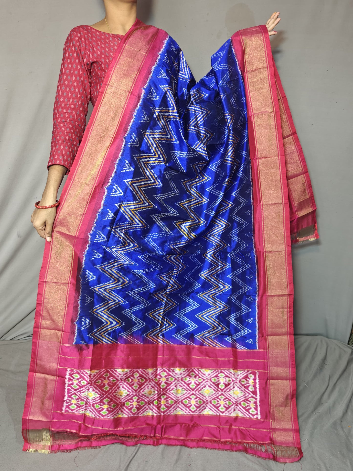 Isk | Ikat pure silk dupatta