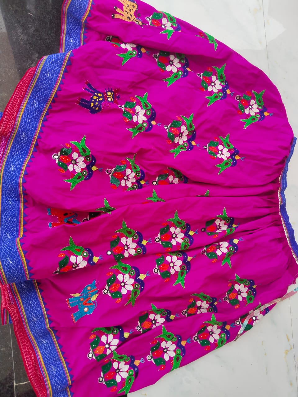 Jigisha |  Skirt with kutch embroidery