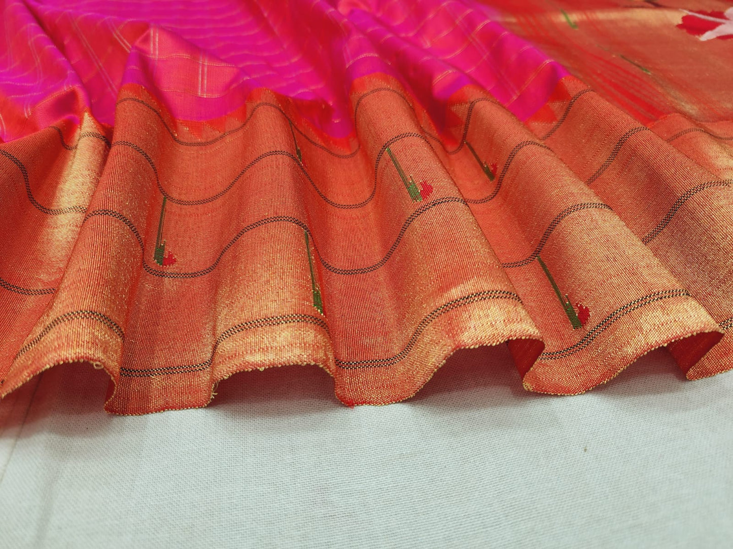 Triple muniya Pure silk paithani