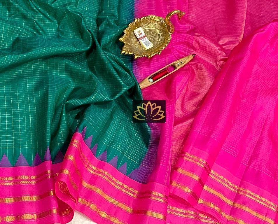 Khag | Green pure silk gadwal with kuttu border