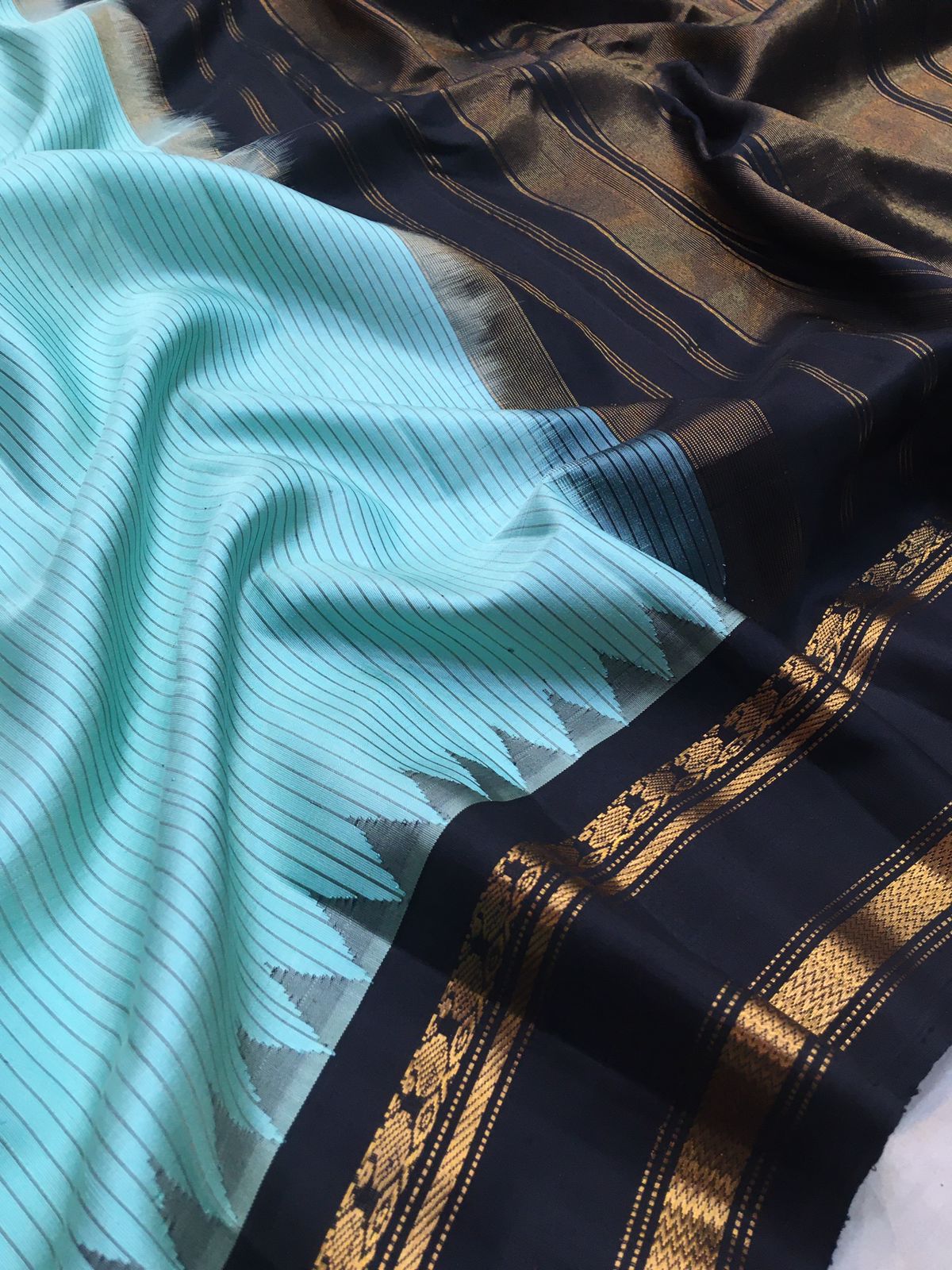 ANVITHA – GADWAL SILK SAREE - Samprada Fashions