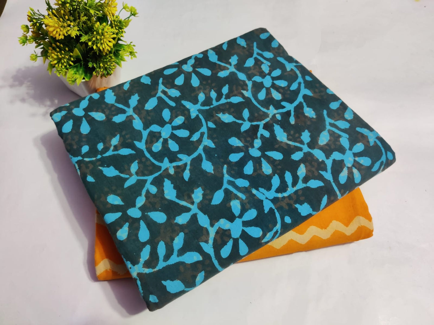 Trellis | Cotton block printed fabric sets in print