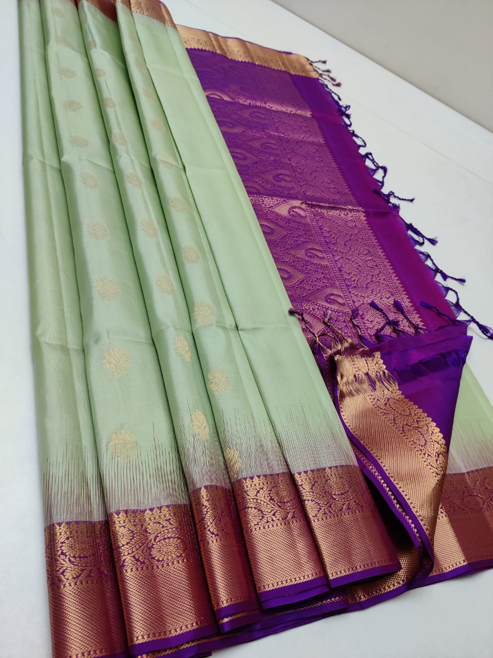 Soft Silk Butti Kanjivaram