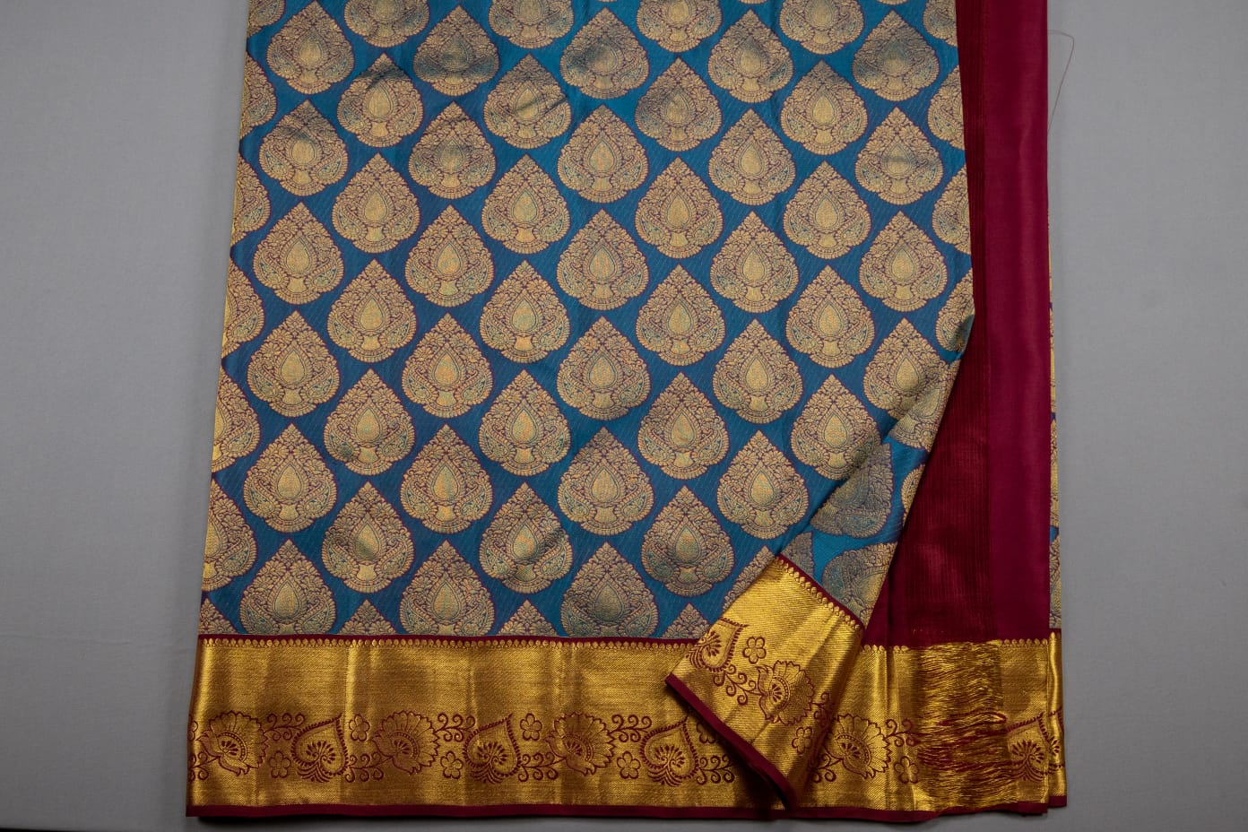 Mohur | Kanchipuram Pure silk saree with zari border