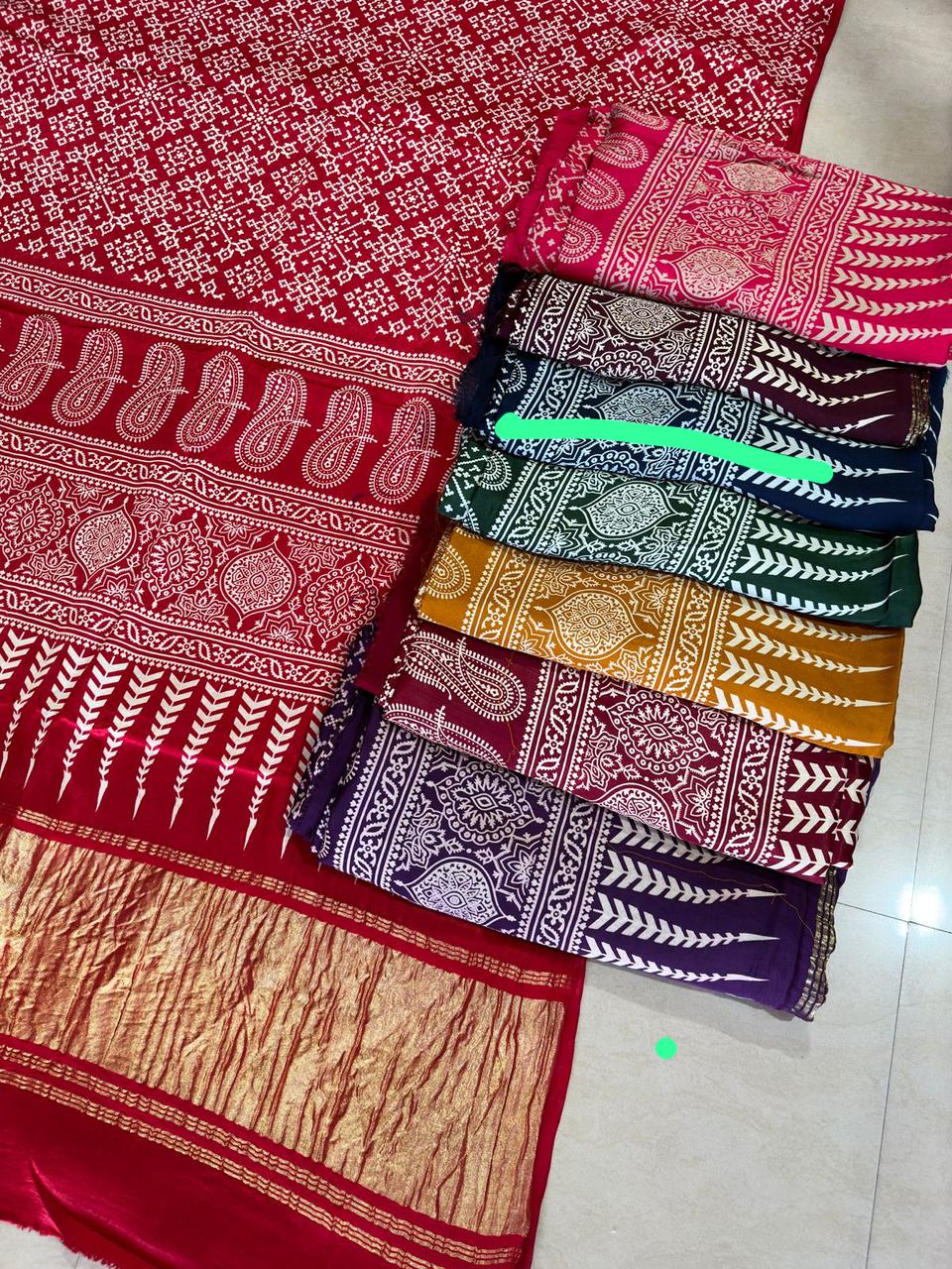 Kataar- lehariya saree with tissue pallu Inbox