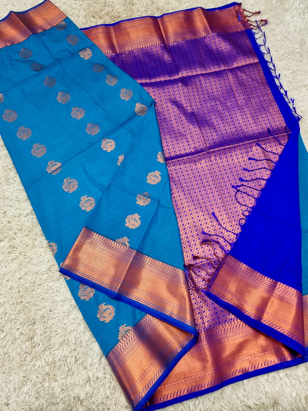 Inippu | kanjeevaram blended silks