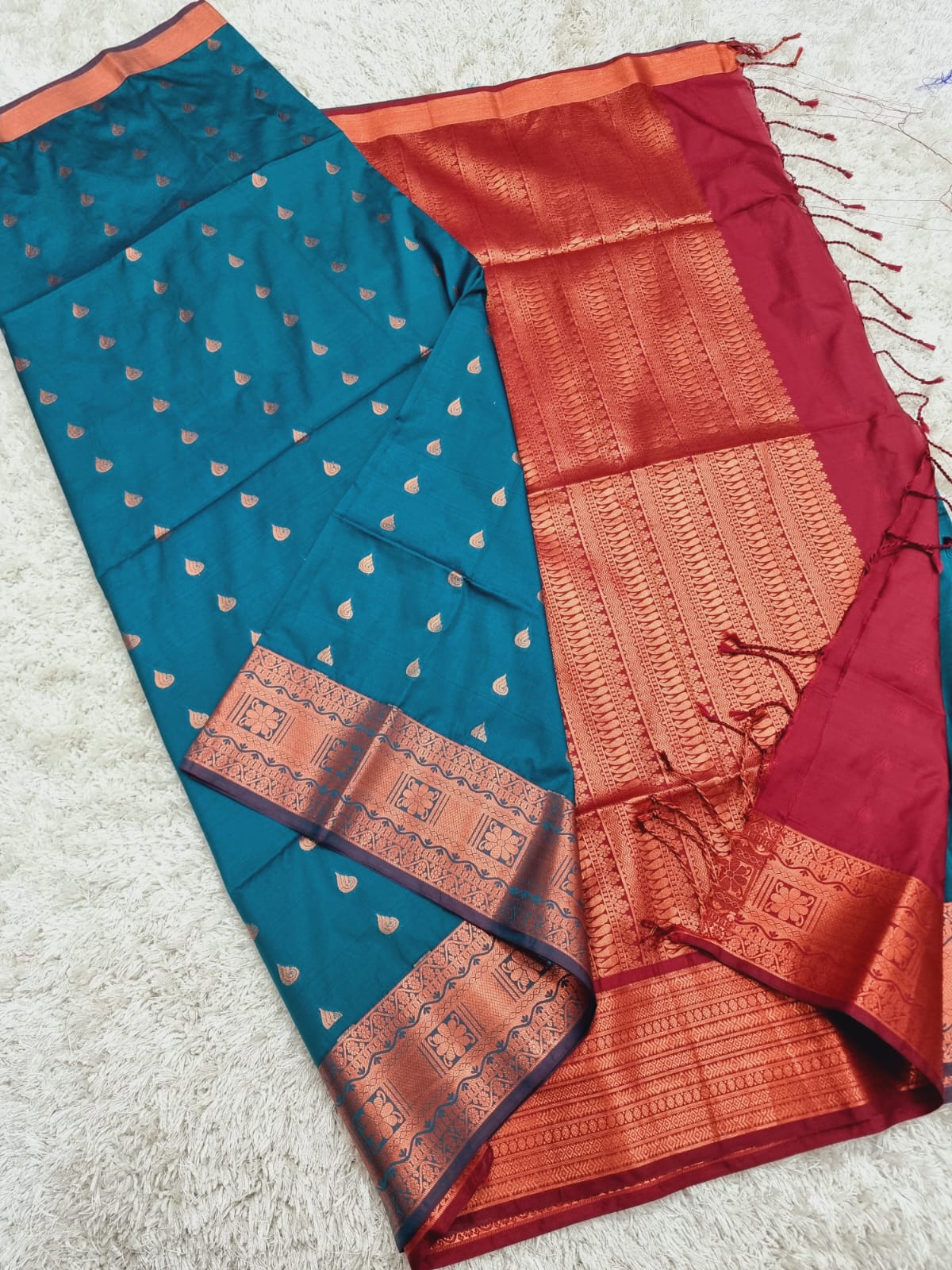 Inippu | kanjeevaram blended silks